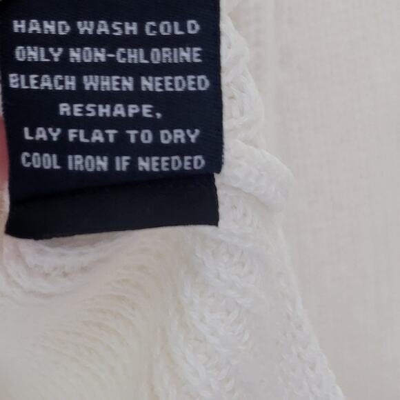 525 America V-Neck Shaker Sweater in Ivory - Picture 3 of 5